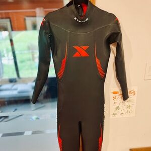 Xterra Vector Pro Medium Long Men’s Wetsuit - Worn once!